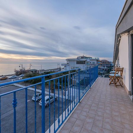 Вилла Orizzonte In Blu Анцио Экстерьер фото